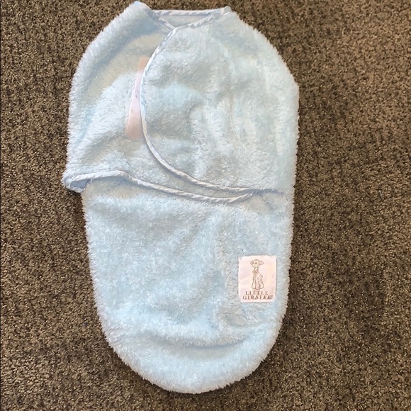 little giraffe swaddle